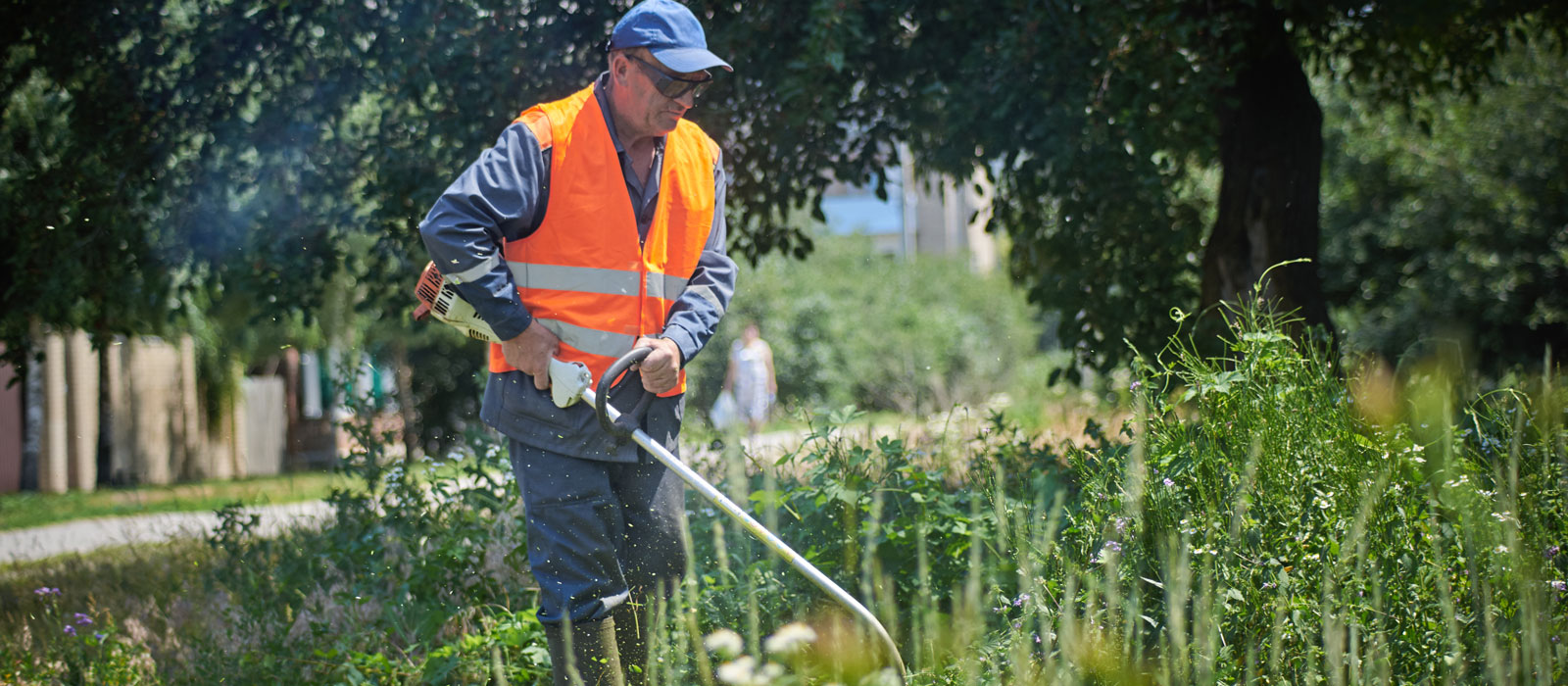 What Is The Yearly Salary For A Landscaper